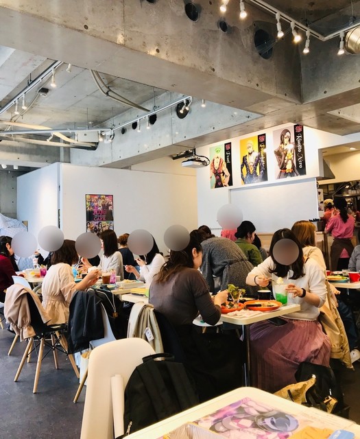 2 5 Spinns カフェ スイーツパラダイス店 明治神宮前 カフェ 食べログ