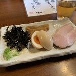 貪瞋癡 - 煮干しラーメン 具材