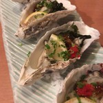 Umi he - 広島産蒸し牡蠣ポン酢ジュレ掛け