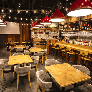 ウッド調のクラシカルな空間＠貸切最大60名様までOK！