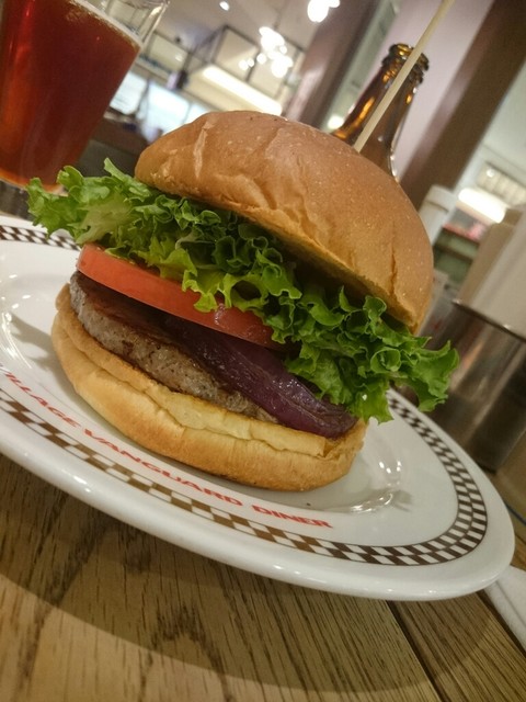 閉店 ヴィレッジヴァンガード ダイナー ルミネ横浜 Village Vanguard Diner 横浜 ハンバーガー 食べログ
