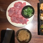 焼肉ダイニング甲 - 