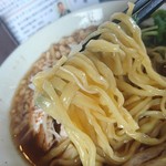 坊さんキッチンen - 麺は平打ちピロピロタイプ