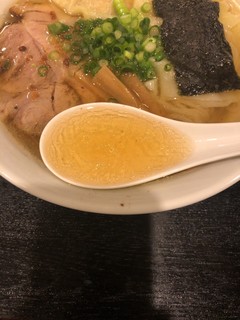 ラーメン角屋 - スープ