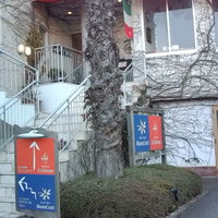 イタリア料理 リストランテ フィッシュボーン - 店の外観。夕方に撮影