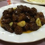 桂園餐厅 - 黑蒜子牛肉粒