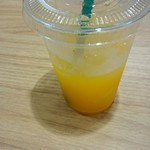ボタニカル ショップ - 搾りたてオレンジジュース