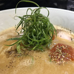 Japanese Soba Noodles 蔦 - 九条ネギ、トマトソース