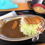 はってん食堂 - 「キャベツのせカツカレー｣(500円)+「味噌汁」(80円)