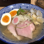 下品なぐらいダシのうまいラーメン屋 荒波屋 - 
