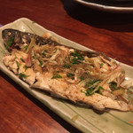 飛騨季節料理 肴 - 骨酒のがらをつまみにしてくれた