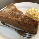 カフェ・ド・白亜 - 黒糖食パン モーニング ￥0