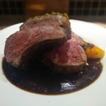 ビストロラドレ - ニュージーランド産仔羊のベルシャード（香草パン粉焼き）