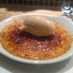 ビストロラドレ - クレームブリュレ＋自家製エピスのアイスクリーム