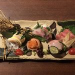 個室和食 鳥升 - 自慢の鮮魚5点盛り合わせ ¥1,490