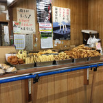 山内うどん店 - 店内(サイドメニュー)