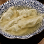 餃子とスパークリング バブルス - 水餃子