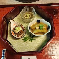 うかい鳥山 - 新蓴菜、丸茄子、ぜんまい岡部和え