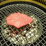 焼肉なかむら - 焼いてます♪