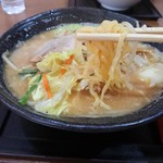 ごん蔵 ラーメン - 野菜赤味噌ラーメン