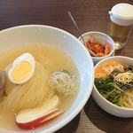 ホルモン焼肉・盛岡冷麺 道 - 盛岡冷麺ビビンパセット