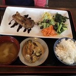 処勝手処 カイノア - K子ちゃんチョイス。スペリブもといスペアリブ&カキの西京漬け・980円