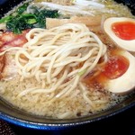 中島亭 - 固めの茹で加減の麺　旨い