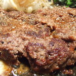 寛屋 - 炭火で出来た香ばしいおこげ部が、食欲をそそります。