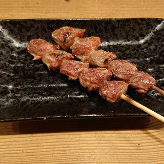 焼鳥ツウも唸る！こだわりの詰まった【焼鳥】をリーズナブルに♪