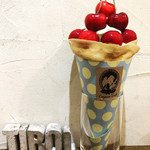 クレープリー チロル - アメリカンチェリーとピスタチオ&フロマージュクリーム¥1800