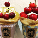 クレープリー チロル - sakura2019 プリンアラモード¥1400、アメリカンチェリーとピスタチオ&フロマージュクリーム¥1800