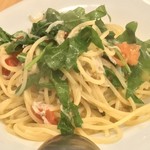 炭焼料理とイタリアン 辻 - 静岡しらすとルッコラの塩味パスタ