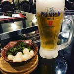 ビストロ 喜楽亭 - プレモル生中ジョッキ￥６５０