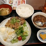 山内農場 - 牛焼肉定食　７８０円