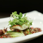 レストラン ラ・フロレゾン・ドゥ・タケウチ - L'AINAME 宮城県産アイナメのポワレ 春キャベツと共に バイヨンヌ産生ハムのブイヨンとフルーツトマトのソースで☆