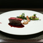 レストラン ラ・フロレゾン・ドゥ・タケウチ - LE FILET DE BEUF 北海道産十勝牛フィレのロースト 春野菜とエシャロットピューレを添えて ソースボルドレーズ☆