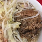 ラーメン二郎 越谷店  - 運よく端豚