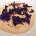 レ セゾン - 11.12.10オマール海老とリ ドゥ ヴォーのラビオリとトロンペット茸