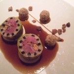 レ セゾン - 11.12.10ペルドローとフォワグラのバロティーヌ トリュフ風味 栗で覆われた腿肉のパテ