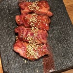 炭火焼ホルモン ぐう - 