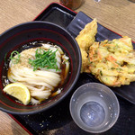 本場さぬきうどん親父の製麺所 - 