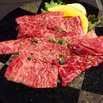 焼肉 美炙樂 - 直営カルビ