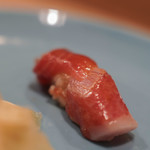 うを徳 - 紀州那智勝浦（きいなちかつうら）の"鮪（しび）"、肥肉（あぶ）