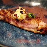 とんかつ マンジェ - フライパンで焼く、ヒレカツレツです♪
      ヘルシーやわ(*´艸`*)