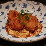 とんかつ マンジェ - デザートはカニクリームコロッケ✨
      飲めます、分かる気がする(笑)