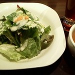 札幌牛亭 - セットのサラダ、スープ