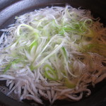 徳山鮓 - 淡泊な触感が自家製ポン酢とベストマッチング