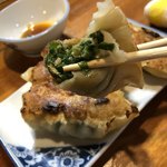 金ちゃん - 行者にんにく餃子…行者にんにくがたっぷり！