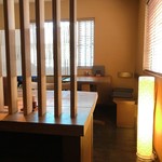 手打ち蕎麦 三乗 - 奥から店内を望む