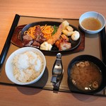 Yayoi Ken - カットステーキミックス定食（990円）2019年5月